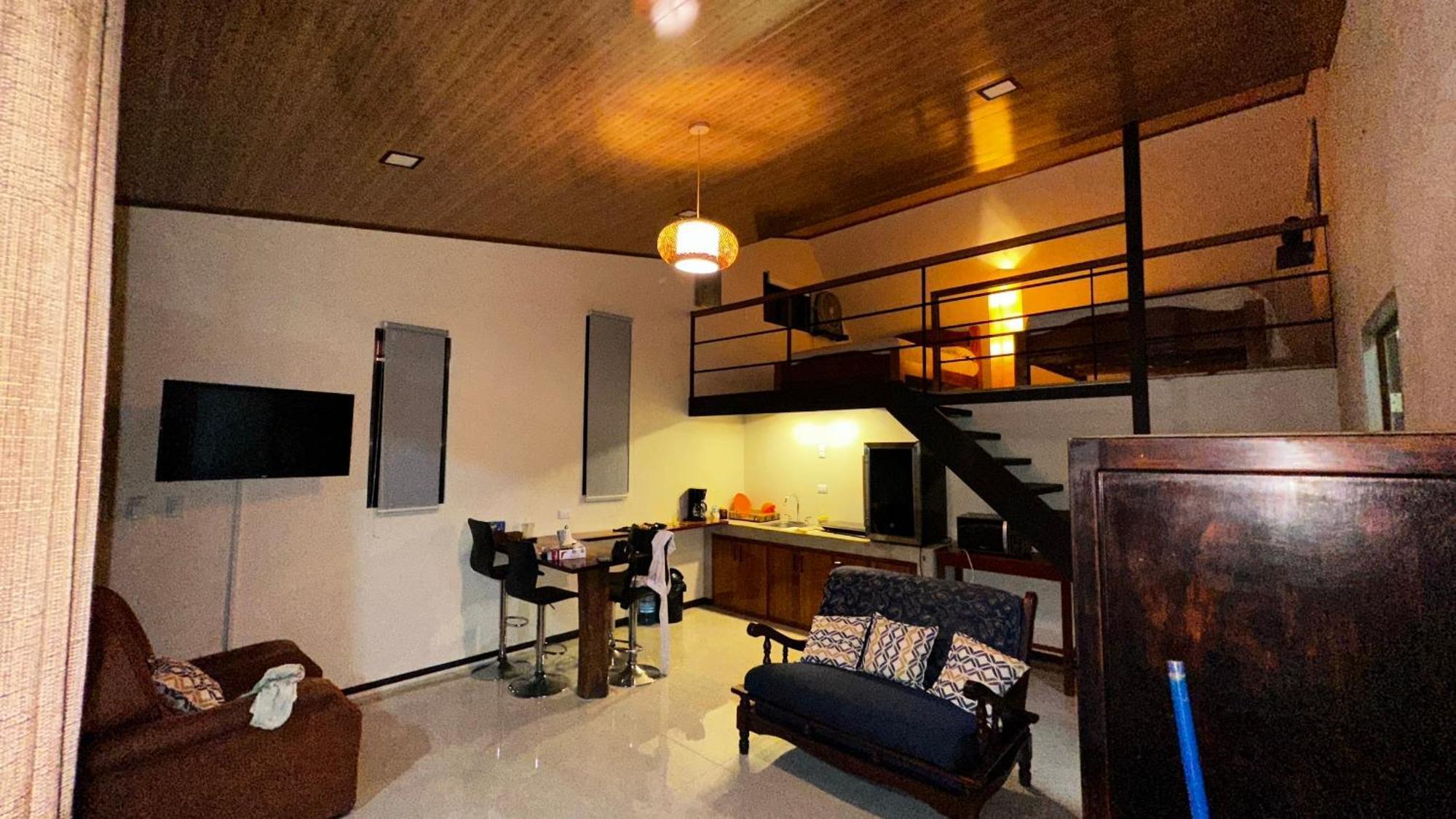 Modern Loft Inside A Beautiful Farm Lejlighed General Viejo Eksteriør billede